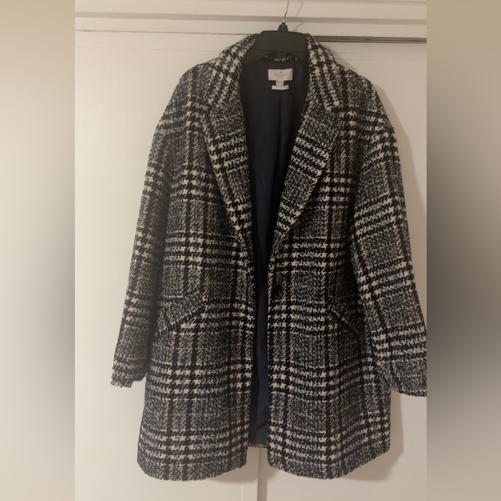 Women's Black and White Plaid Coat
